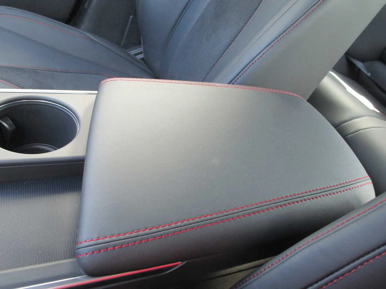 Used 2025 Majestic Black Pearl Acura w/A-Spec Package image 18