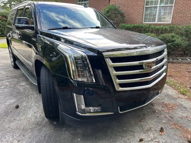 Used 2017 Black Cadillac Luxury image 3