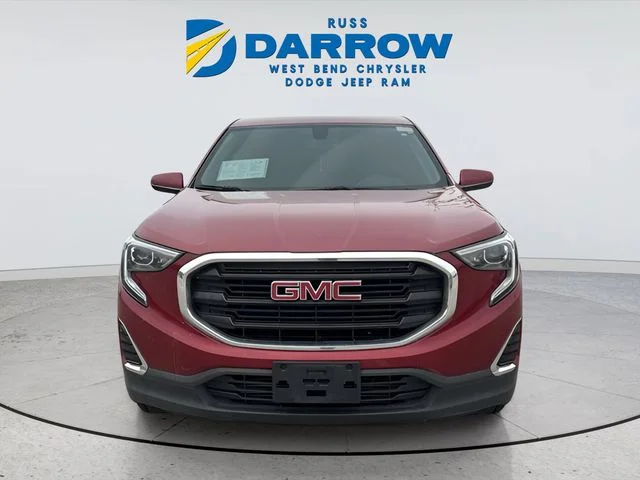 Used 2018 Red GMC SLE image 9