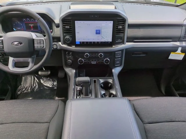 New 2026 Iconic Silver Metallic Ford XLT image 15