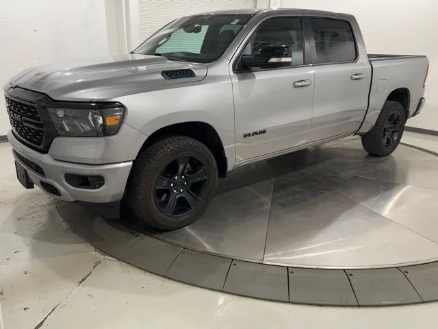 2022 RAM 1500 Big Horn/Lone Star 4x4 Crew Cab 5'7's photo