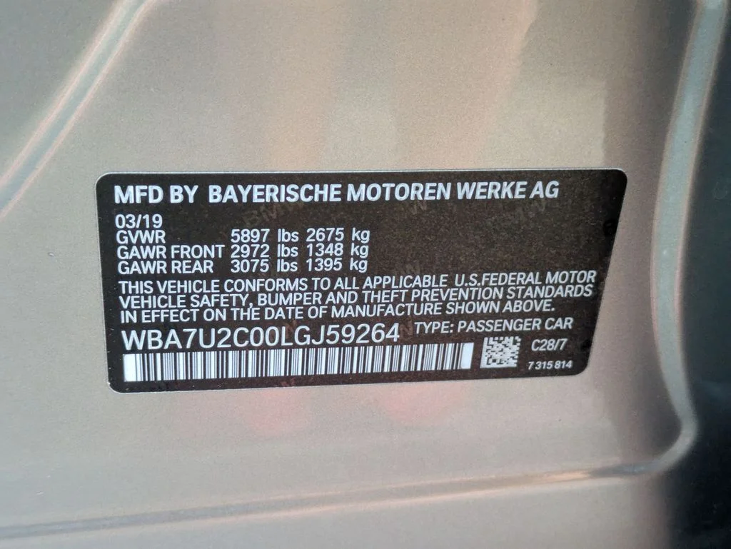 Used 2020 Gray BMW 750i xDrive image 23