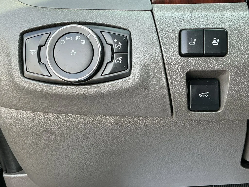 Used 2014 Black Ford Limited image 20