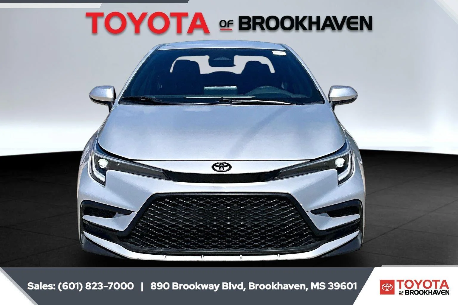 Used 2024 Classic Silver Metallic Toyota SE image 3