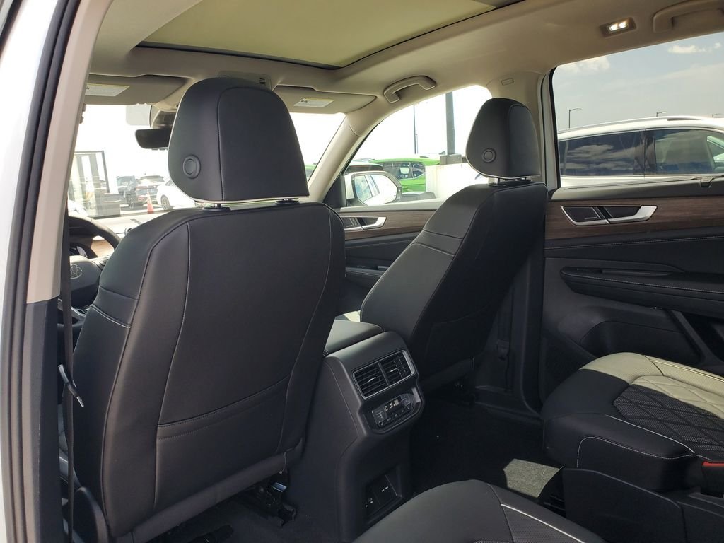 2026 Volkswagen Atlas SEL Premium R-Line - Photo 7