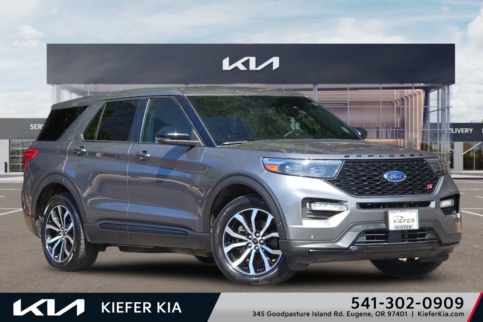2021 Ford Explorer ST 4WD's photo