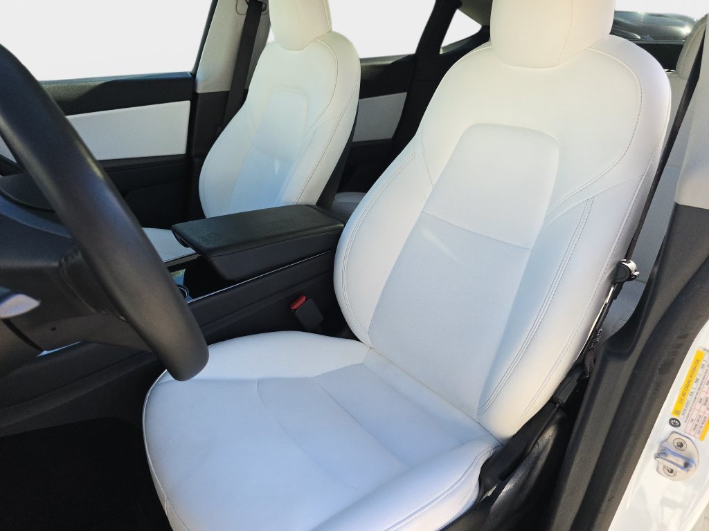 Used 2020 White Tesla Long Range image 18