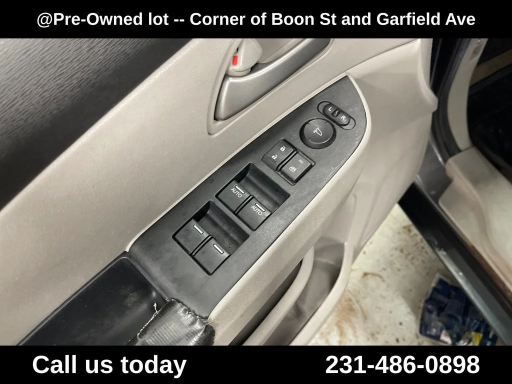 Used 2012  Honda EX-L image 15