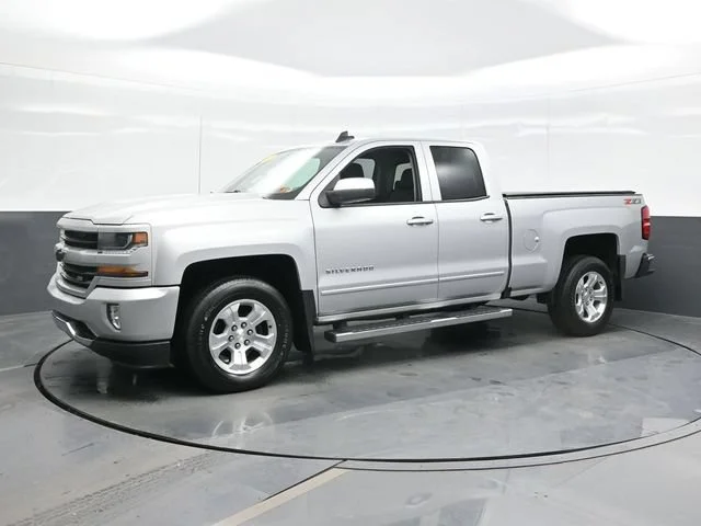 Used 2018 SILVER ICE METALLIC Chevrolet LT image 5