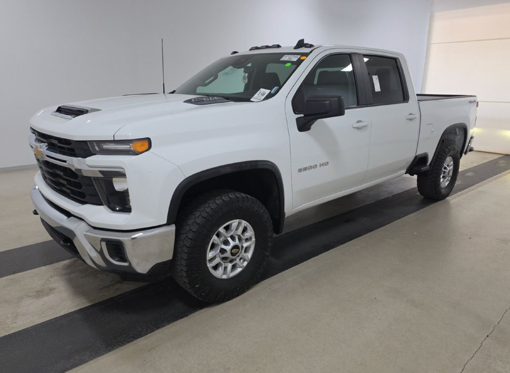 Used 2024 White Chevrolet LT image 1