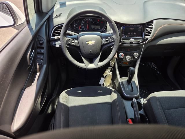 2021 Chevrolet Trax LS - Photo 12