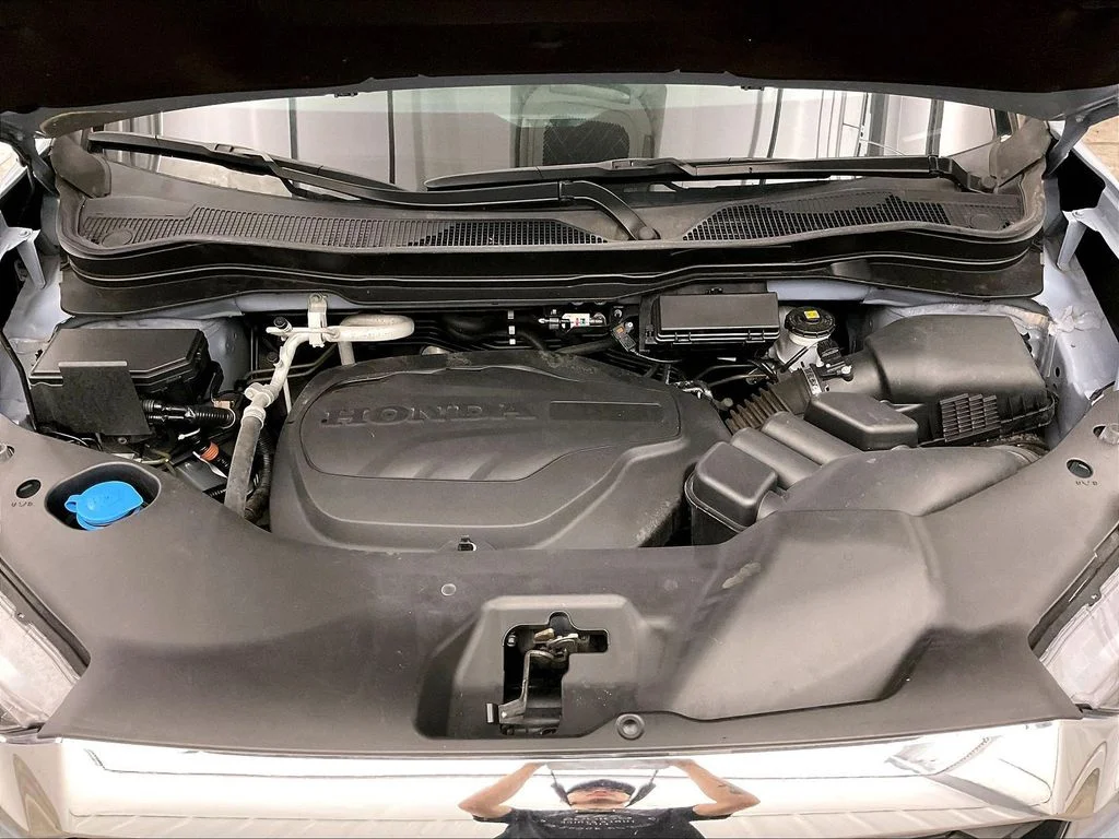 Used 2023 Gray Honda EX-L image 14