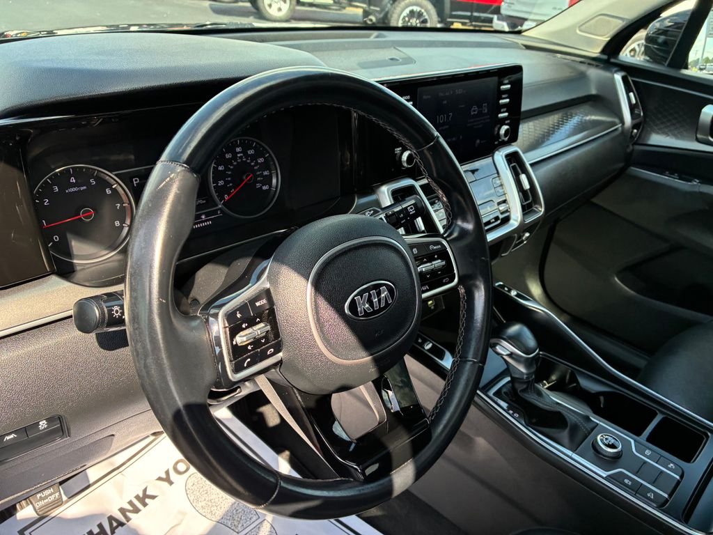 Used 2021 Black Kia S image 11