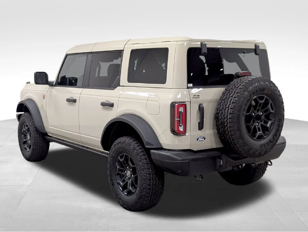 New 2026 Desert Sand Ford Badlands® image 22