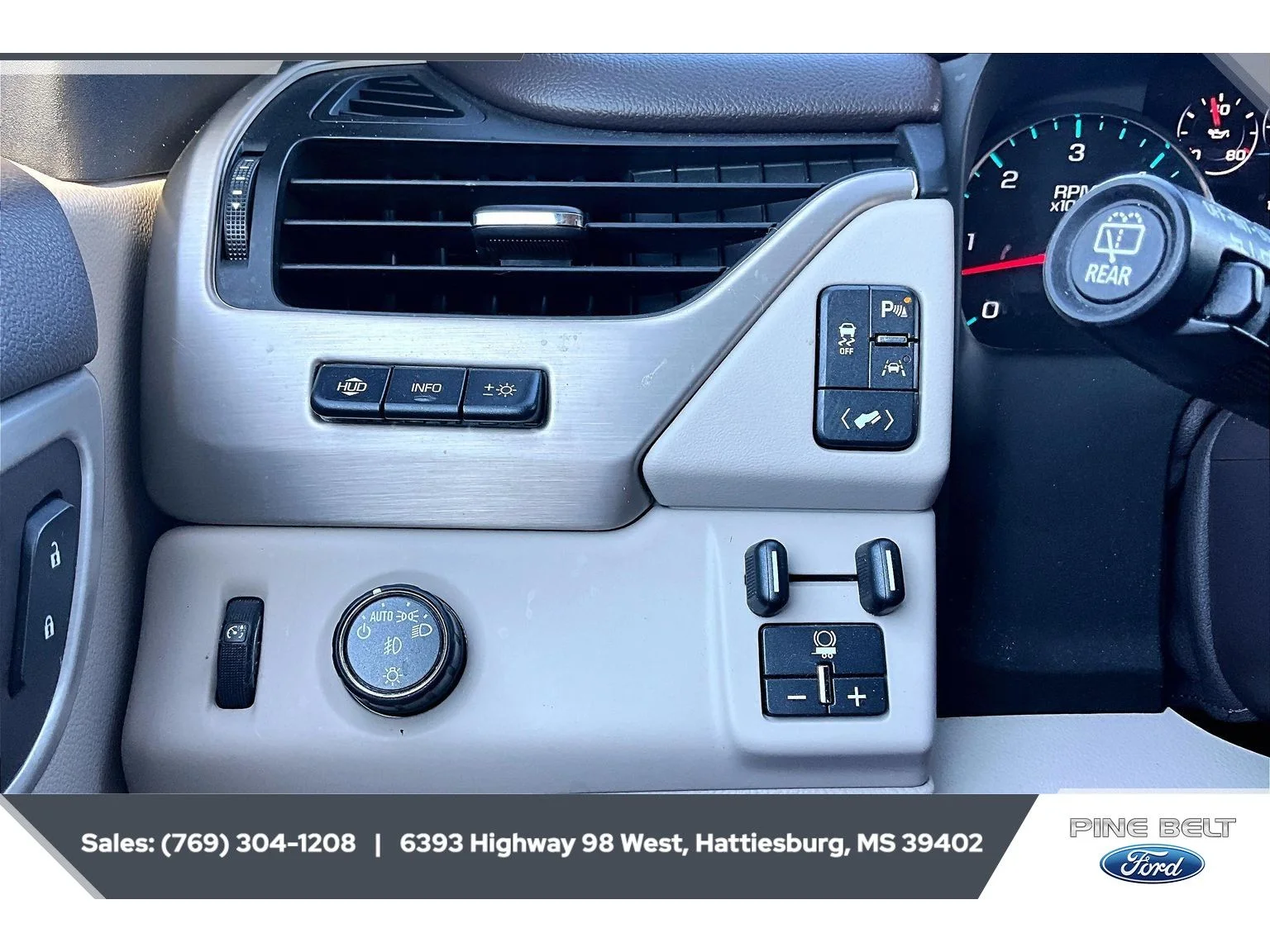 Used 2017 Iridium Metallic GMC Denali image 23