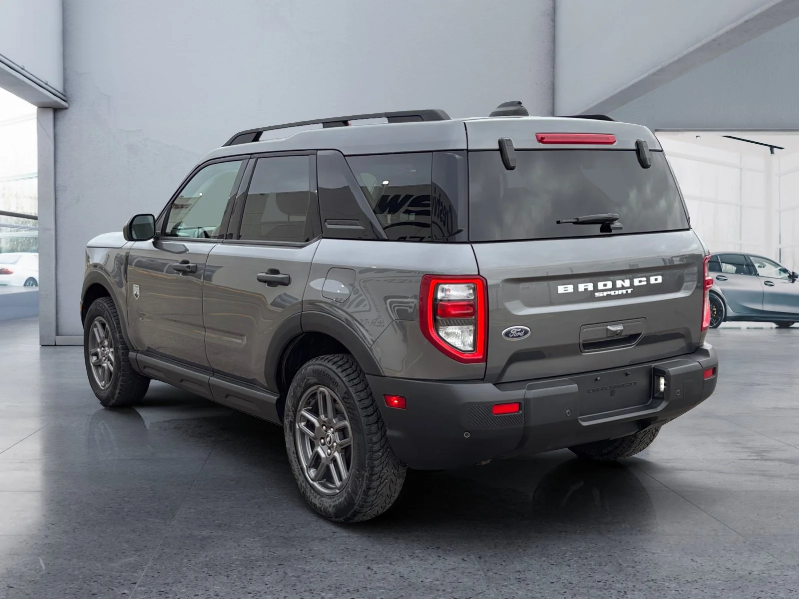 Used 2025  Ford Big Bend image 3