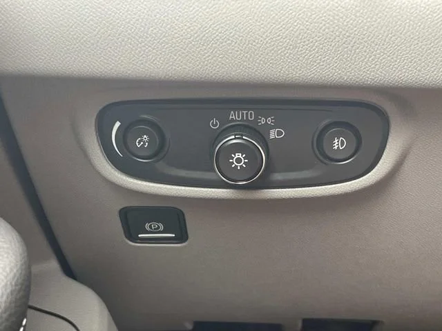 2024 GMC Terrain SLT - Photo 27