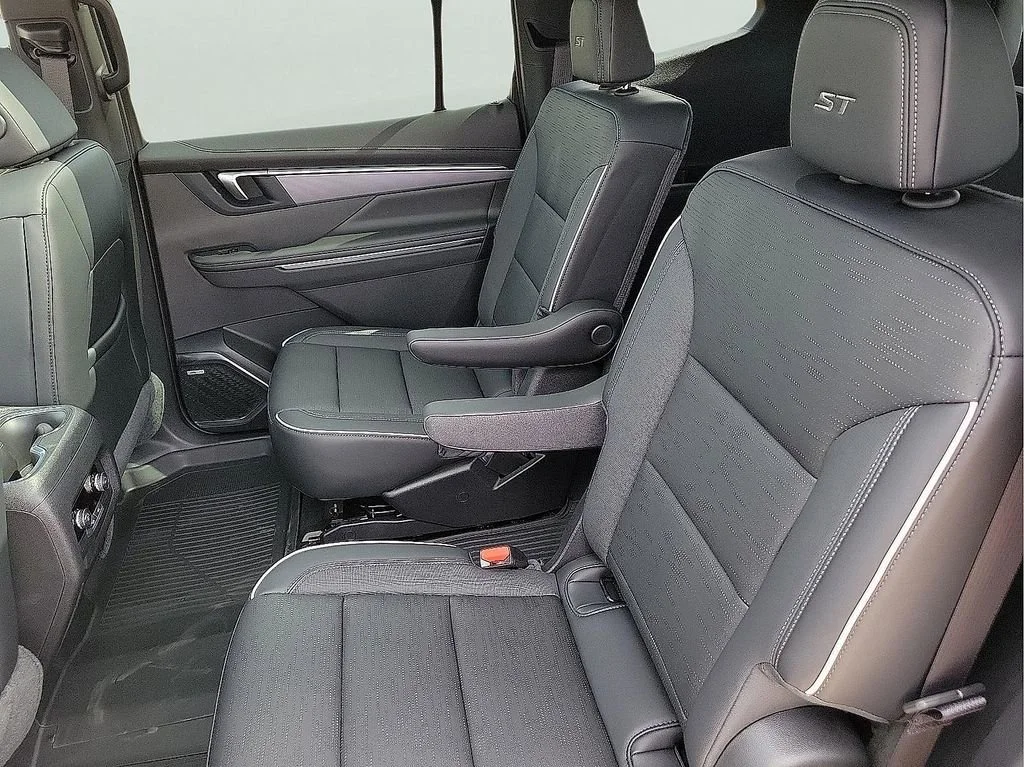 2026 Buick Enclave Sport Touring - Photo 13
