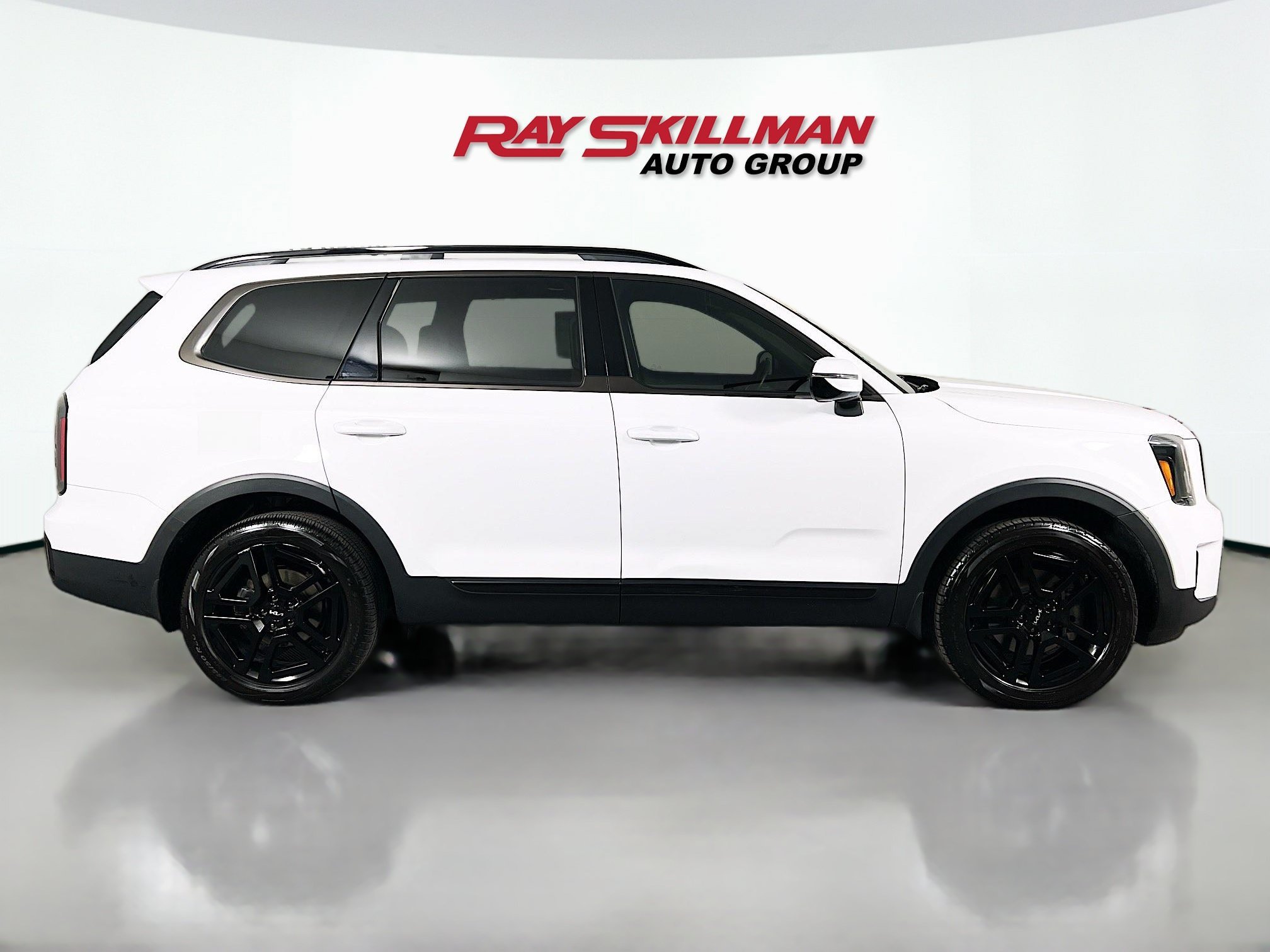 Used 2024 Glacial White Pearl Kia SX PRESTIGE X-LIN image 8