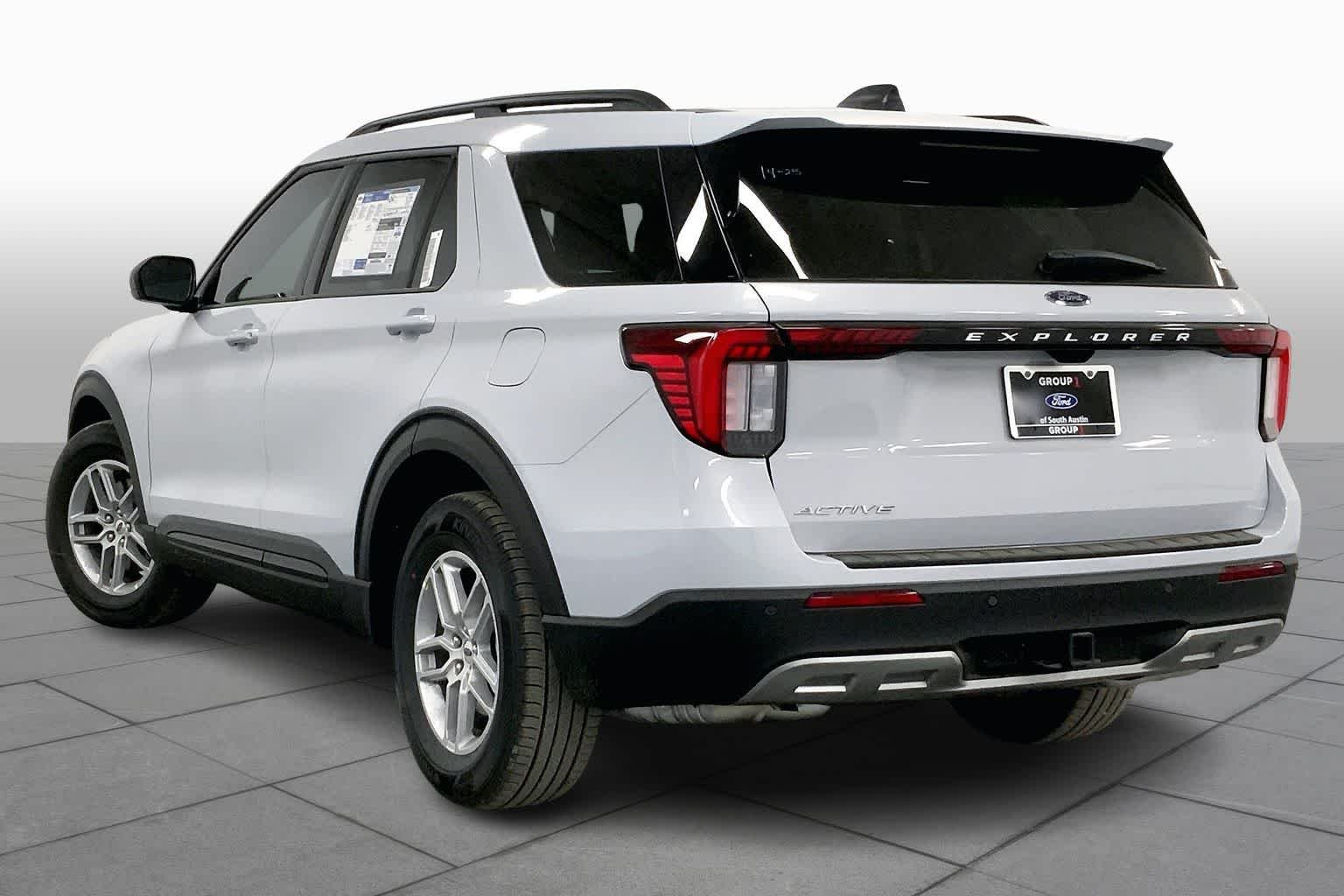New 2026 Space White Metallic Ford Active image 11
