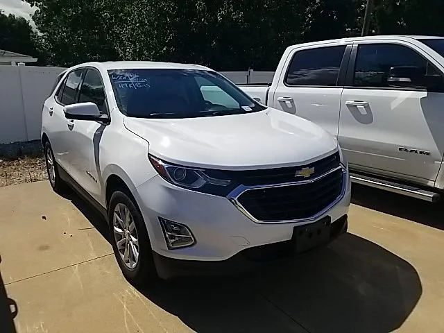 Used 2019 SUMMIT WHITE Chevrolet LT image 2