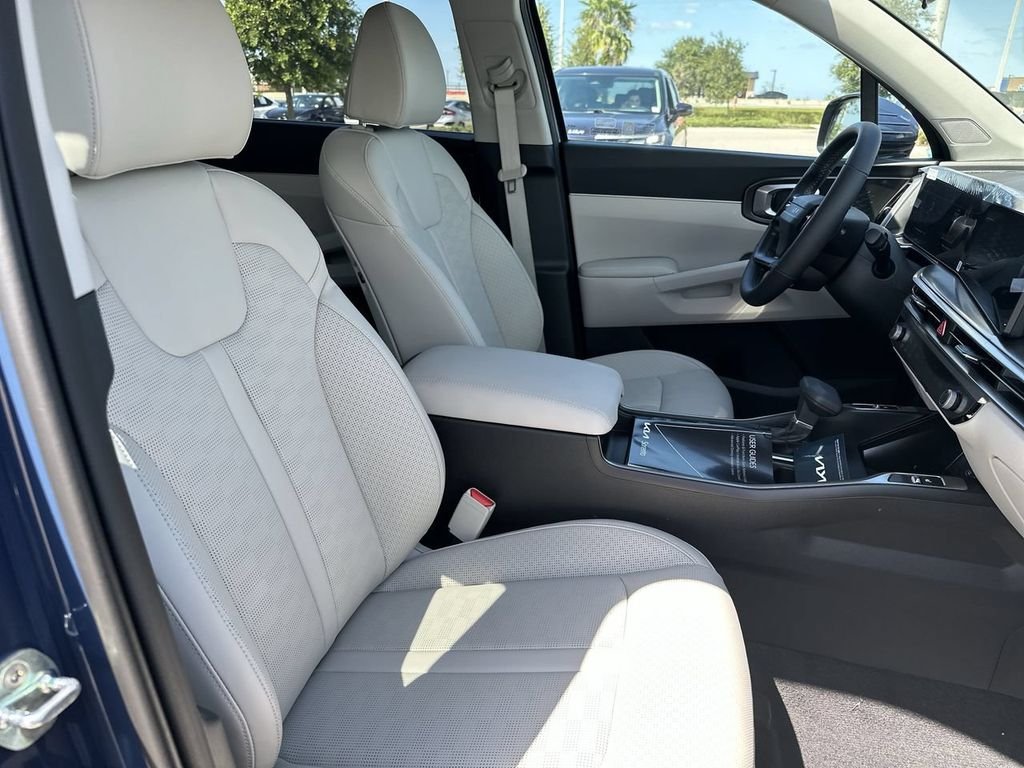2026 Kia Sorento S - Photo 15