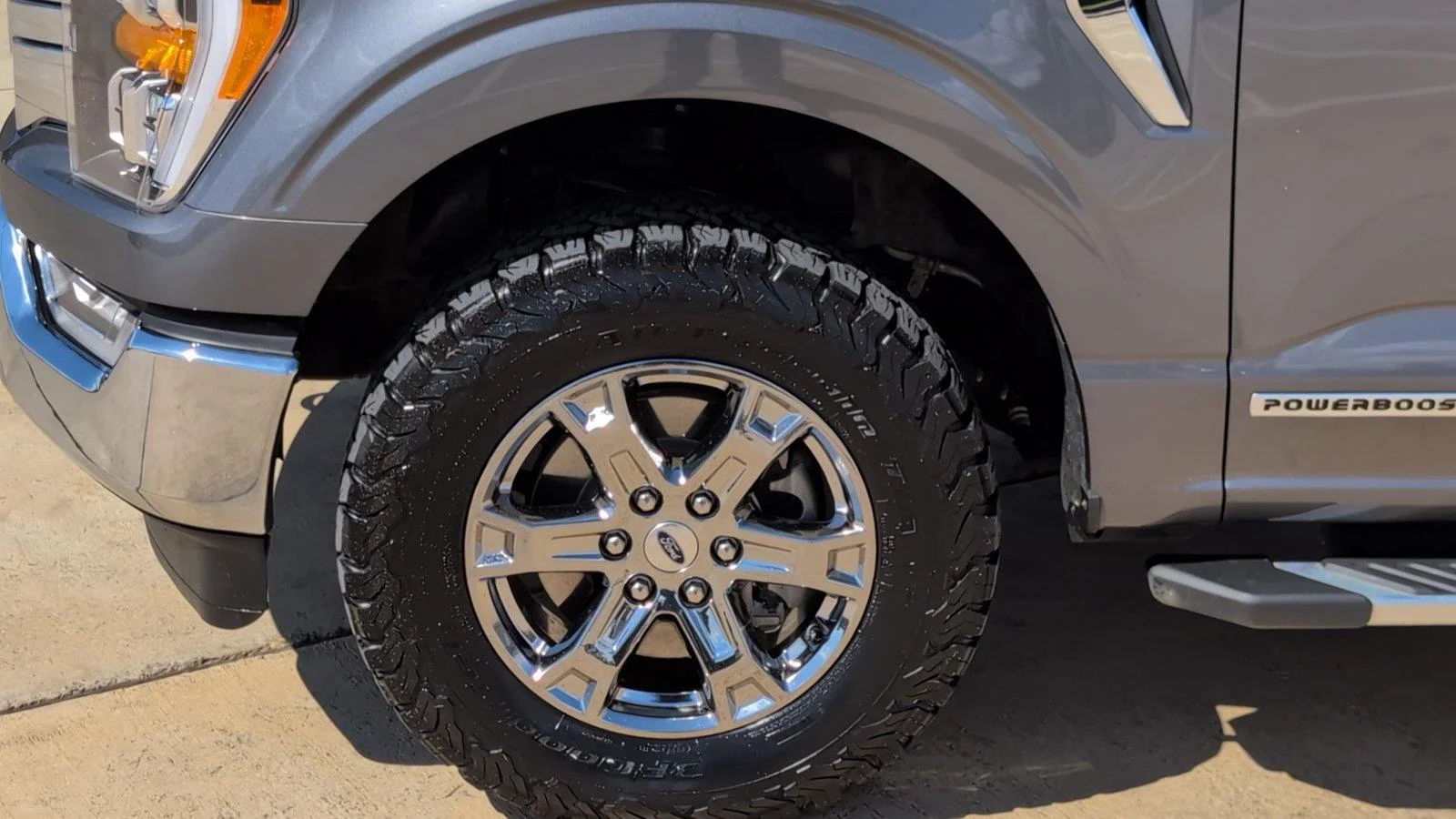 Used 2023 Oxford White Ford XLT image 11