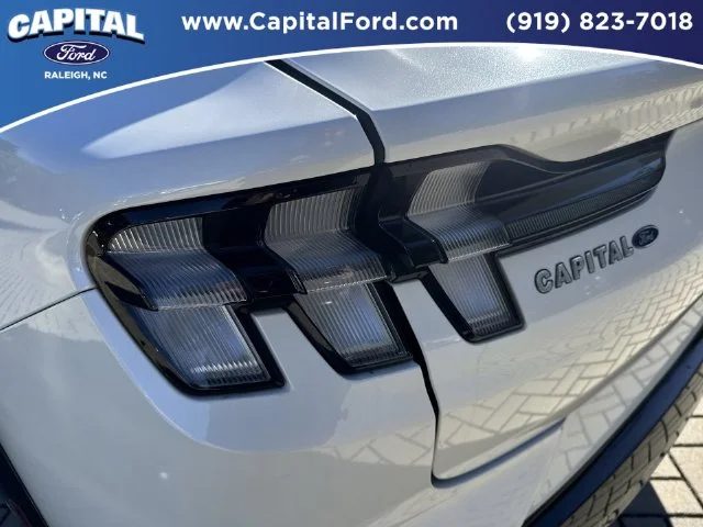Used 2023 White Ford Premium image 15