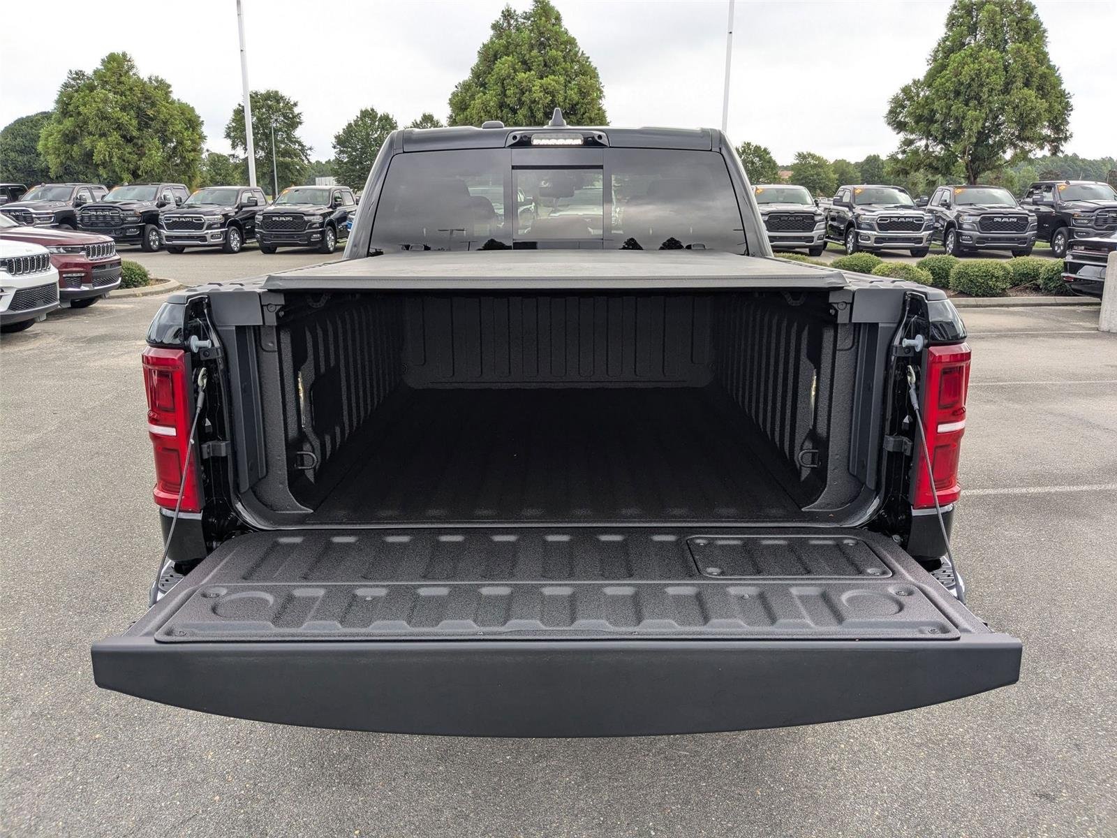 2026 RAM 1500 Limited - Photo 29