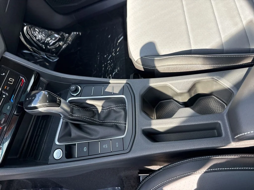 2026 Volkswagen Jetta SE - Photo 19