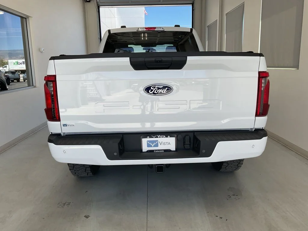 New 2026 Oxford White Ford XLT image 21