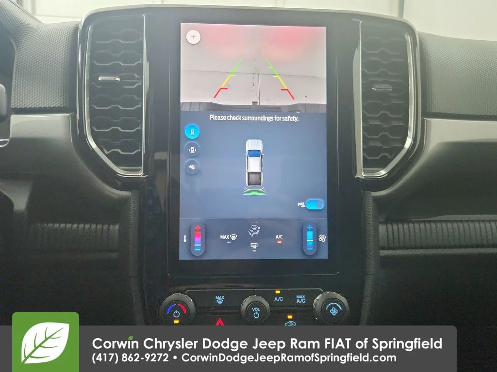 Used 2024 Black Ford XLT image 24