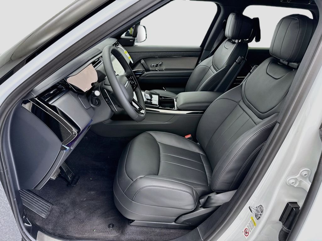 New 2026 Fuji White Land Rover Dynamic SE image 18