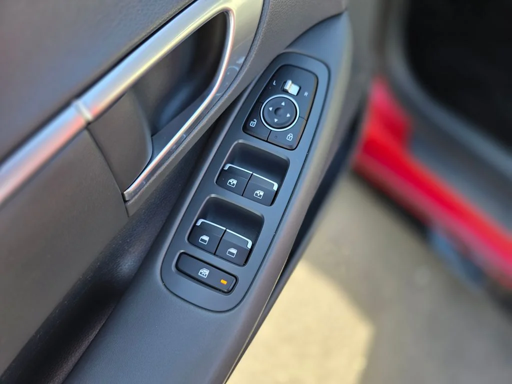 Used 2020 Red Hyundai SEL image 21