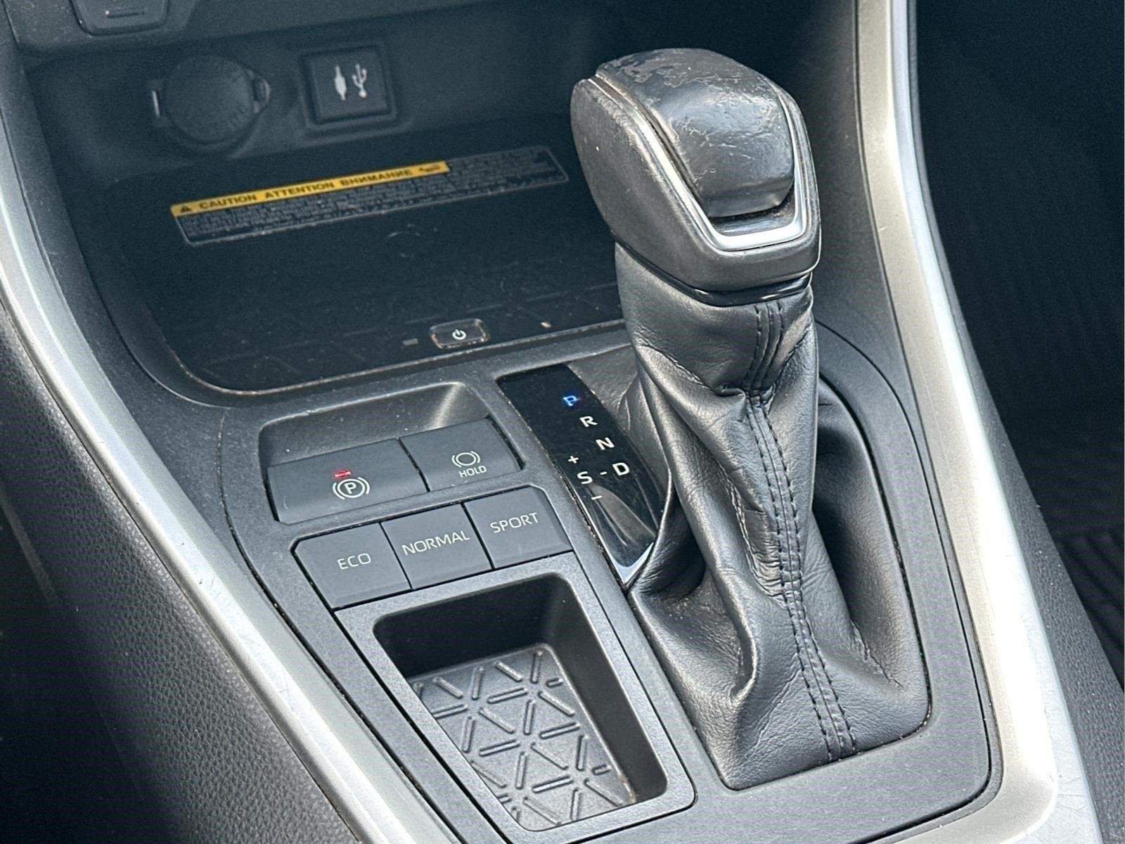2019 Toyota RAV4 XLE Premium - Photo 28