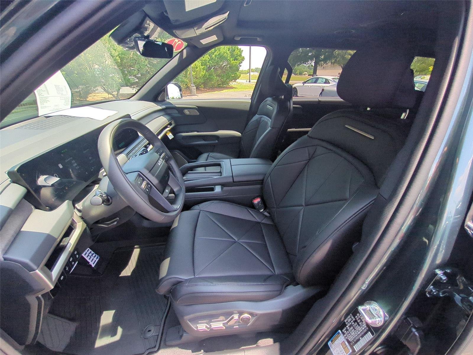New 2027 Black Jade Green Kia SX image 18