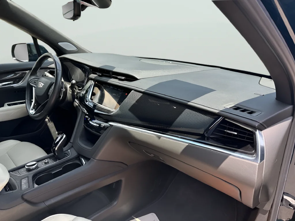 Used 2025 Green Cadillac Sport image 35