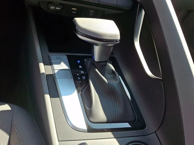 New 2026 White Hyundai SE image 11