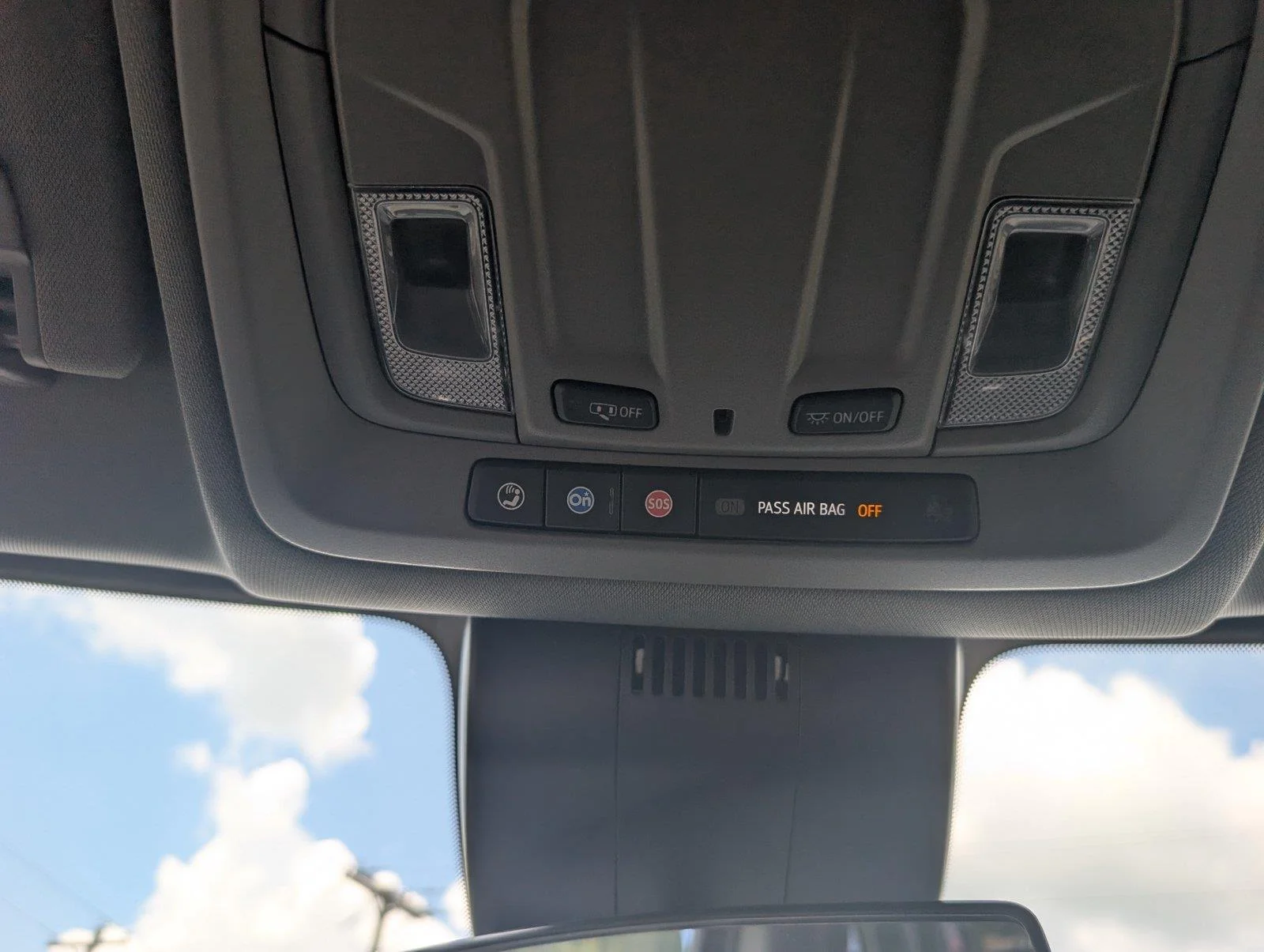 Used 2023 STERLING GRAY METALLIC Chevrolet RST image 19