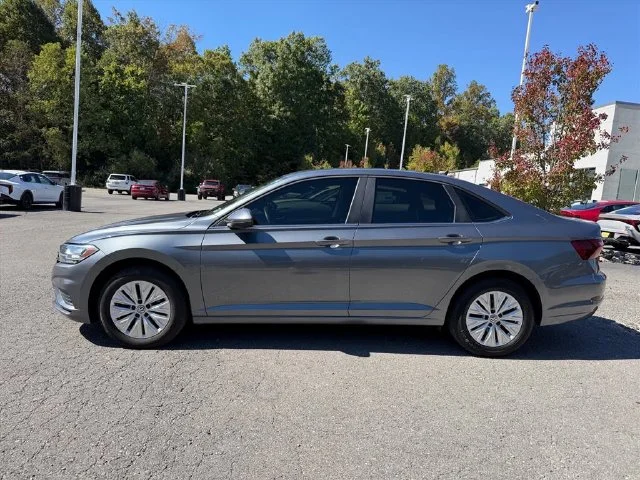 Used 2020 Gray Volkswagen 1.4T S image 3