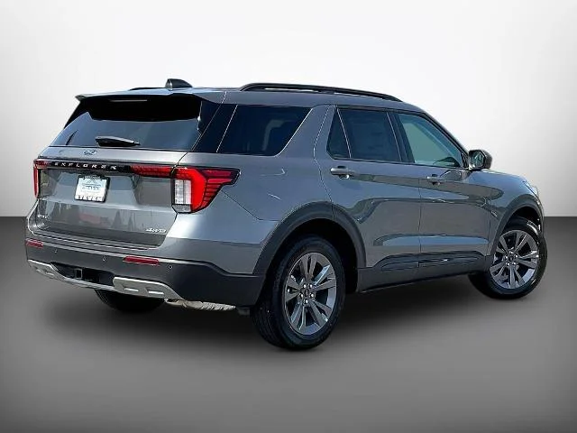 New 2026 Carbonized Gray Metallic Ford Active image 50