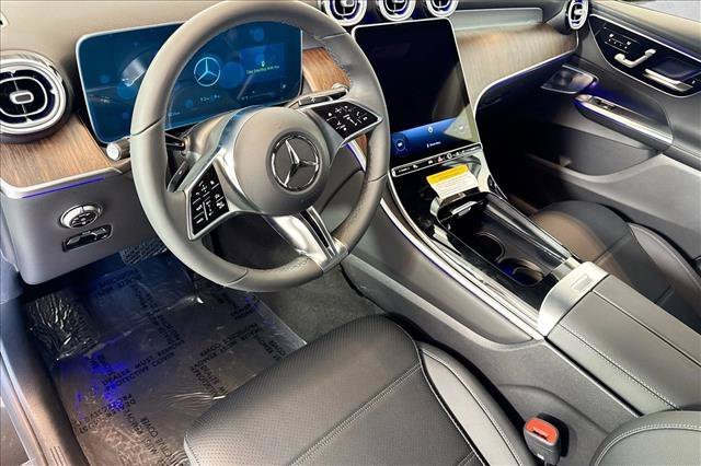 New 2026 Graphite Grey Metallic Mercedes-Benz GLC 300 image 39
