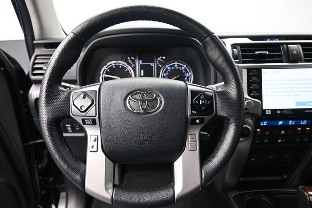 Used 2025 Blue Nissan SV image 3