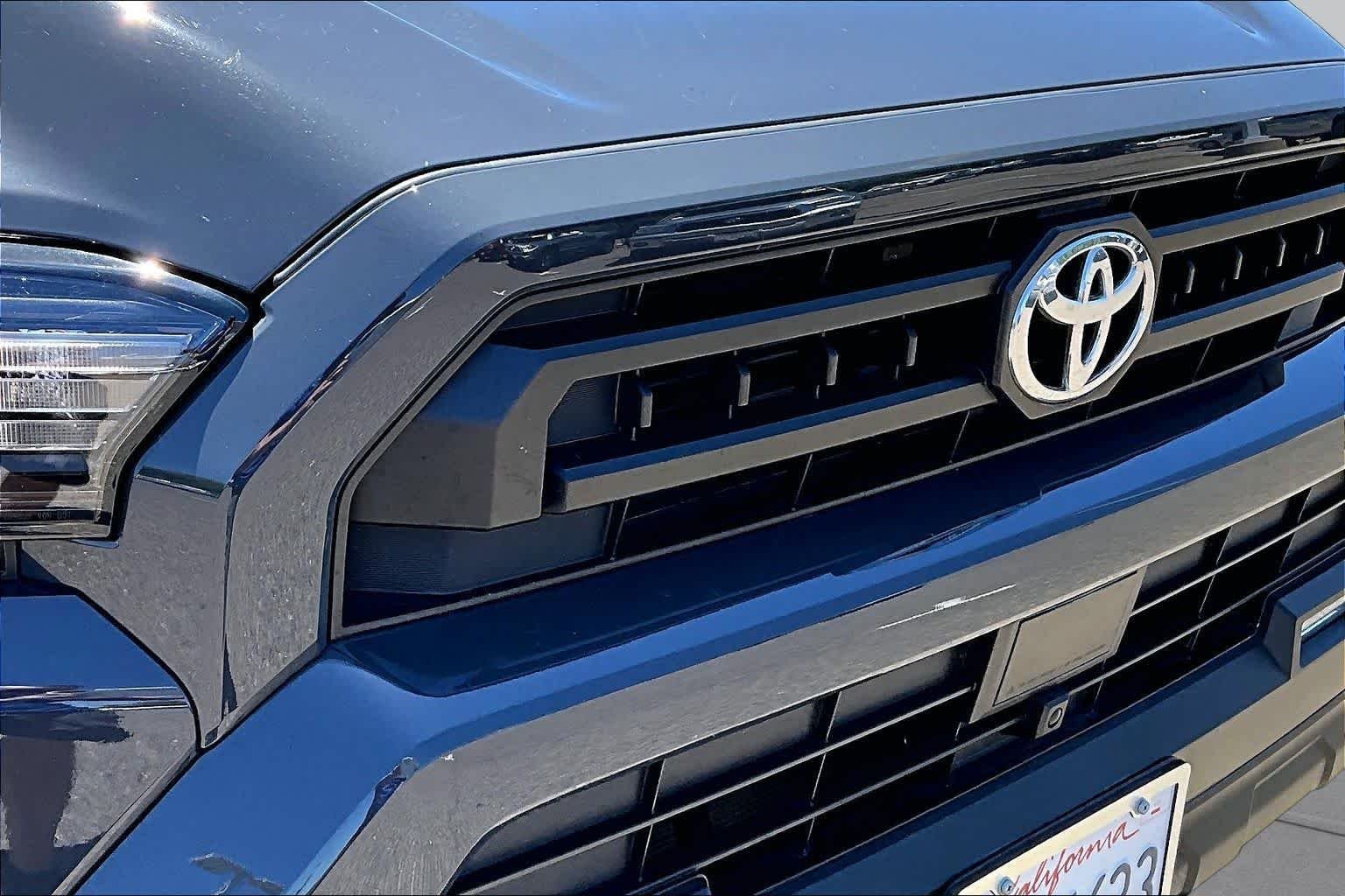 Used 2025 Underground Toyota SR5 image 29