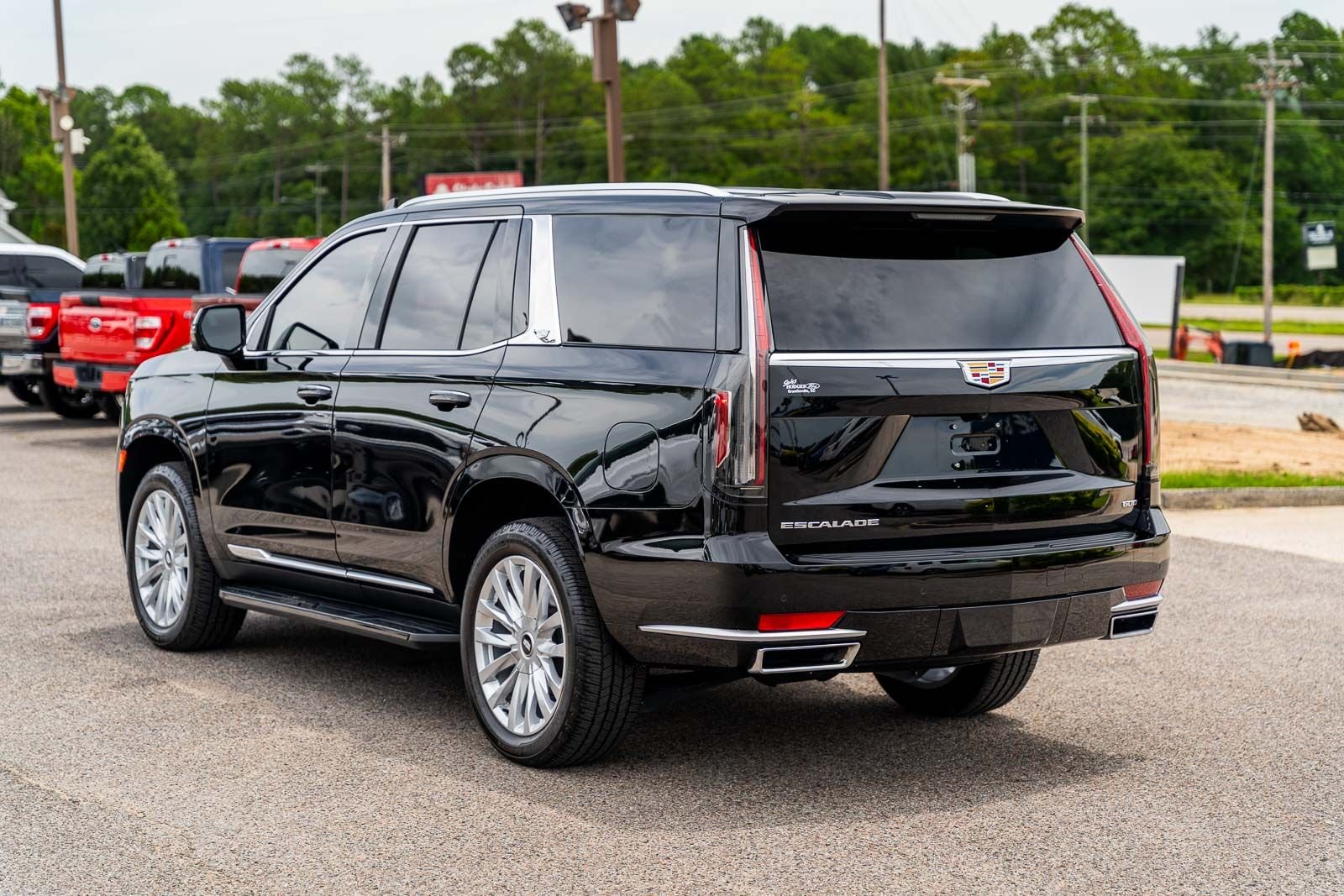 Used 2024 Black Cadillac Luxury image 4