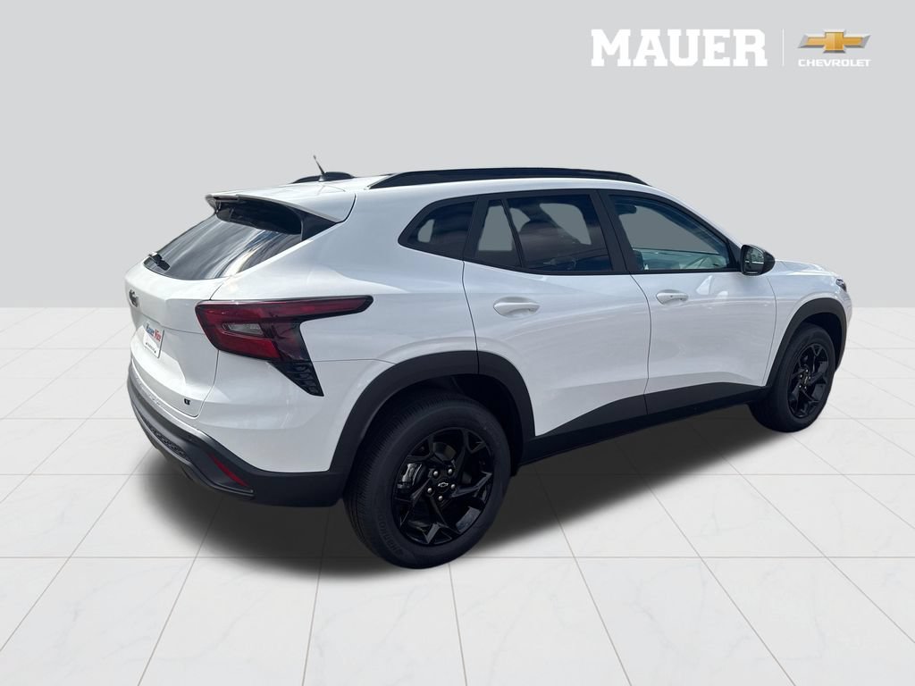 New 2026 Summit White Chevrolet LT image 7