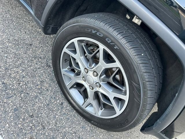Used 2021 Black Jeep Limited image 2