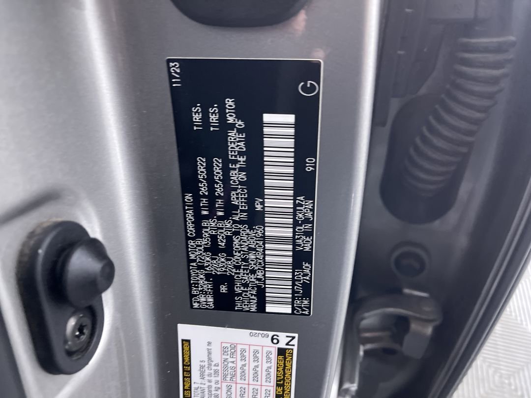Used 2024 Atomic Silver Lexus 600 F SPORT image 12