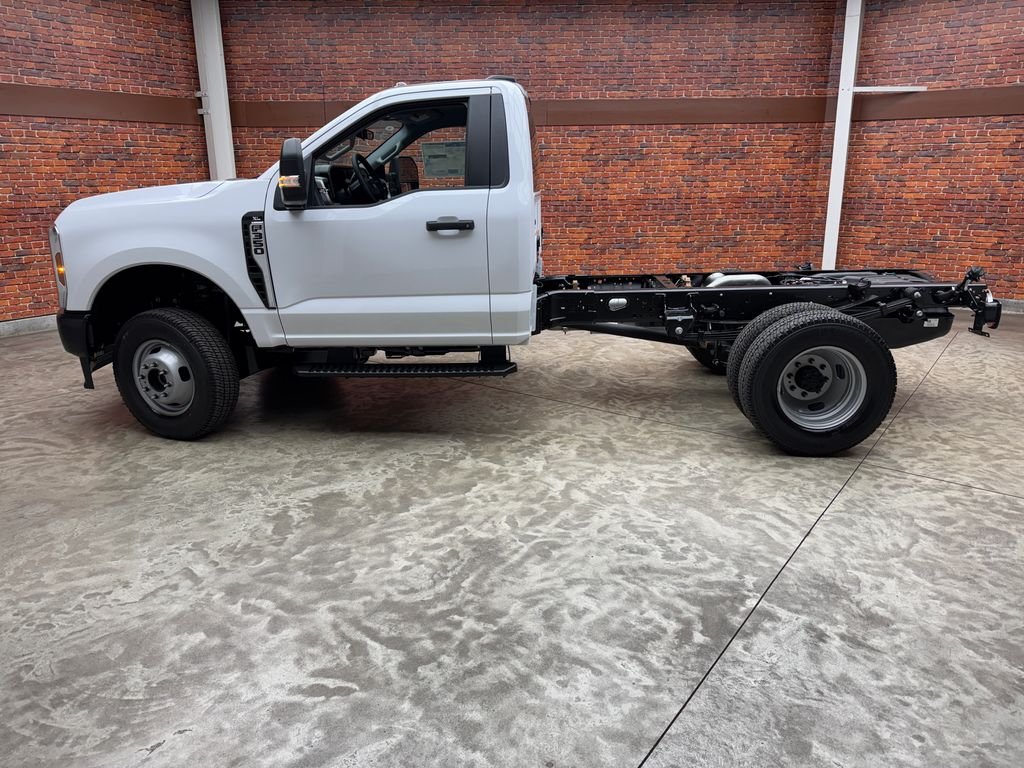 New 2026 White Ford XL image 2