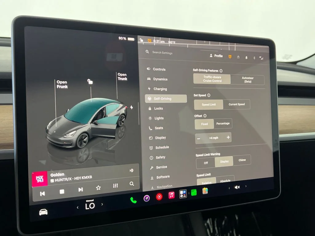 Used 2023  Tesla Base image 29